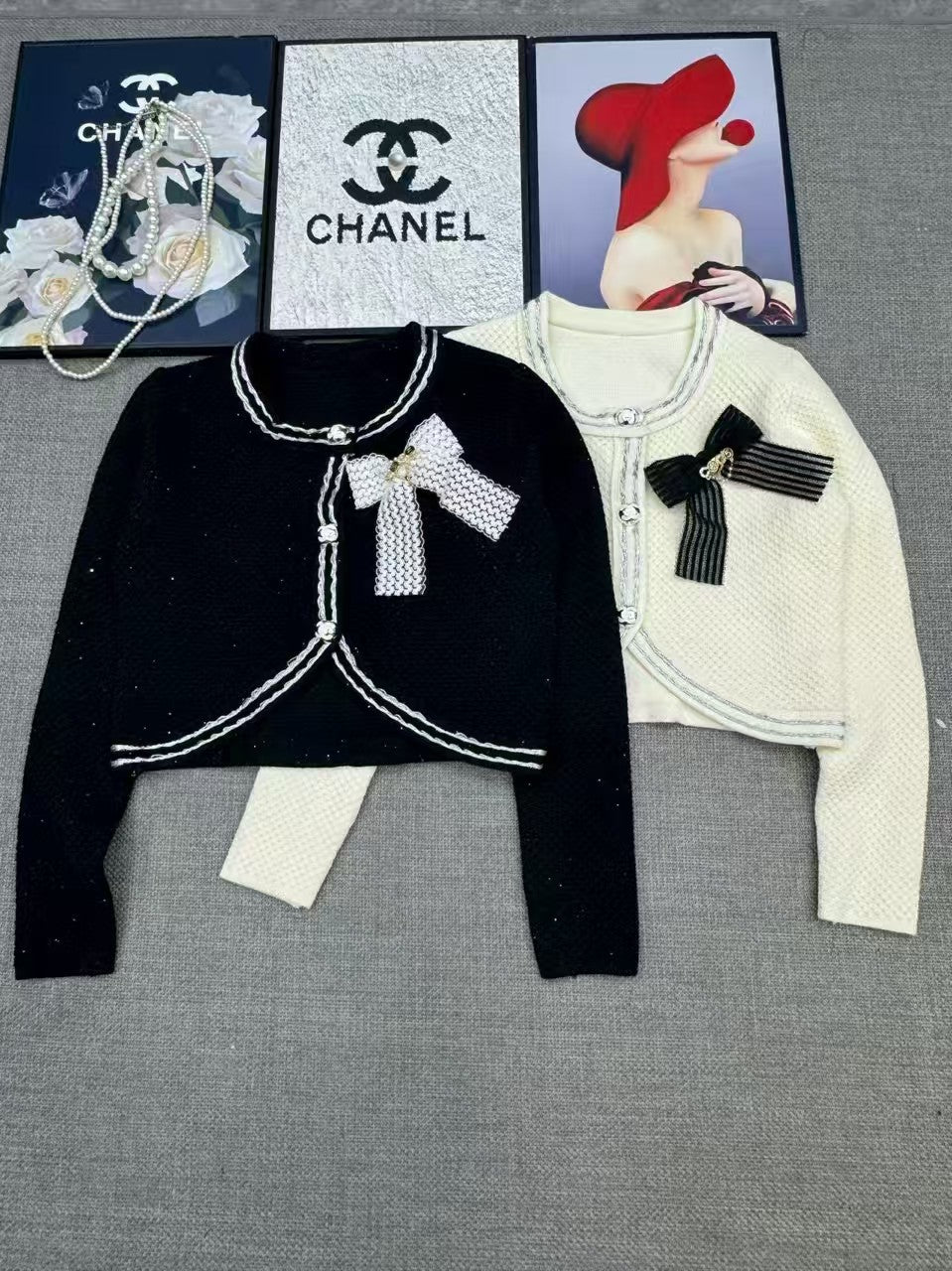 Short knit long sleeved cardigan