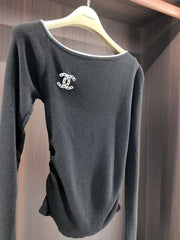 Cross shoulder knitted base shirt
