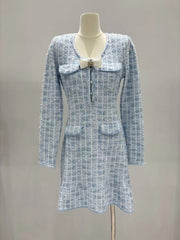New blue mixed color long sleeved knitted dress