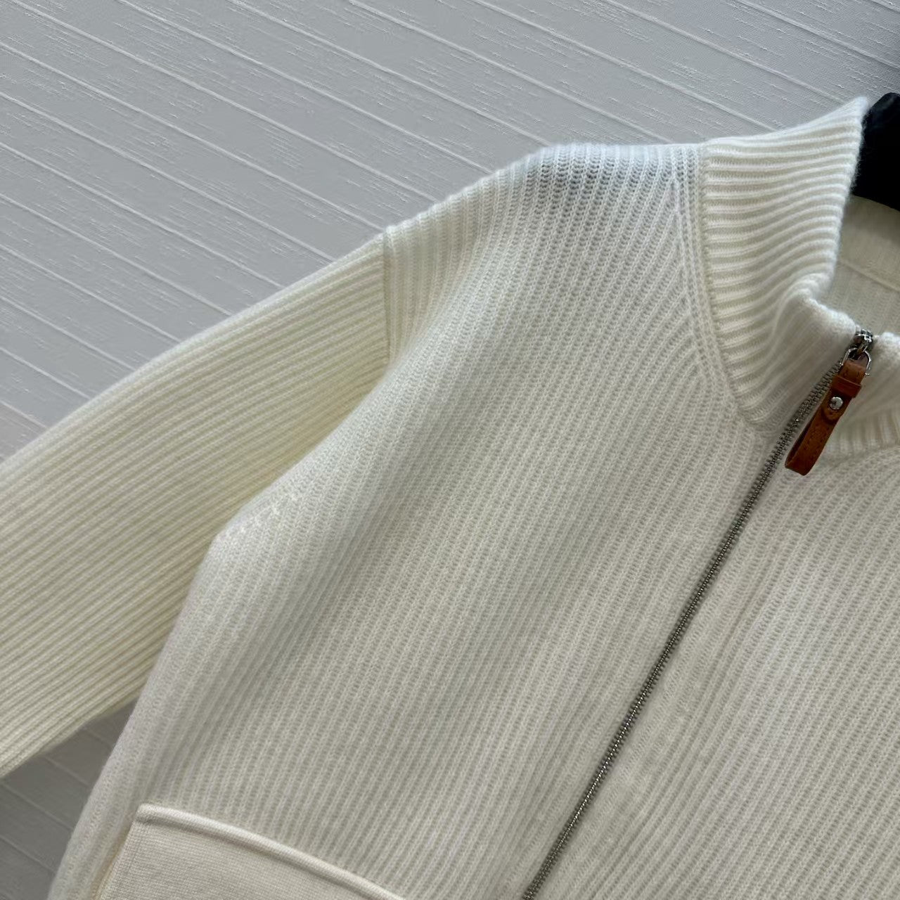 Medium to long cashmere knitted zipper jacket