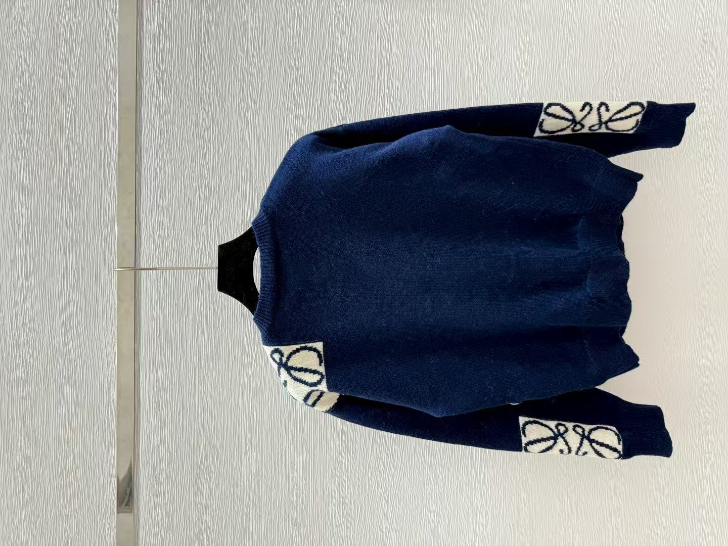 Early autumn new knitted long sleeved sweater