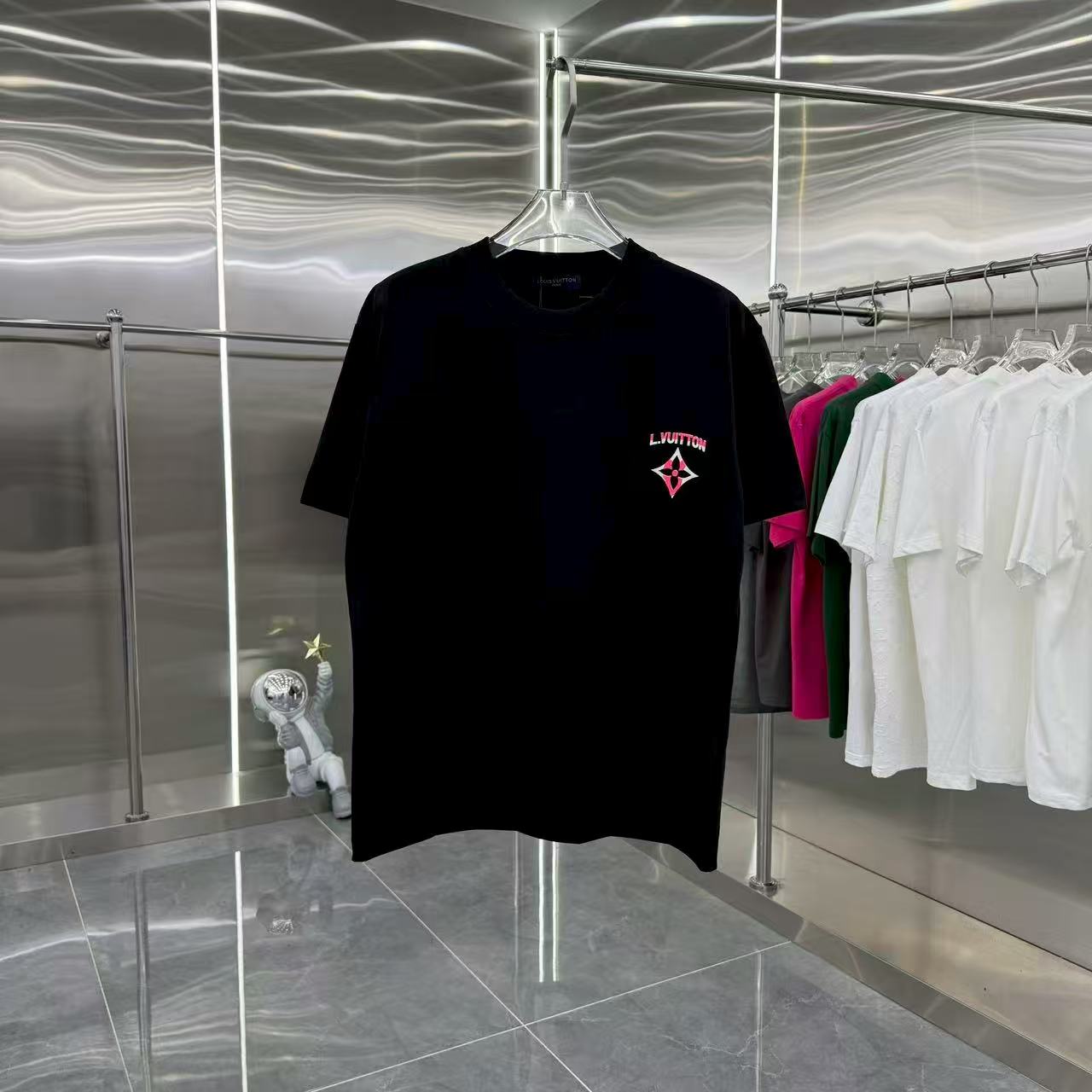 New round neck short sleeved T-shirt