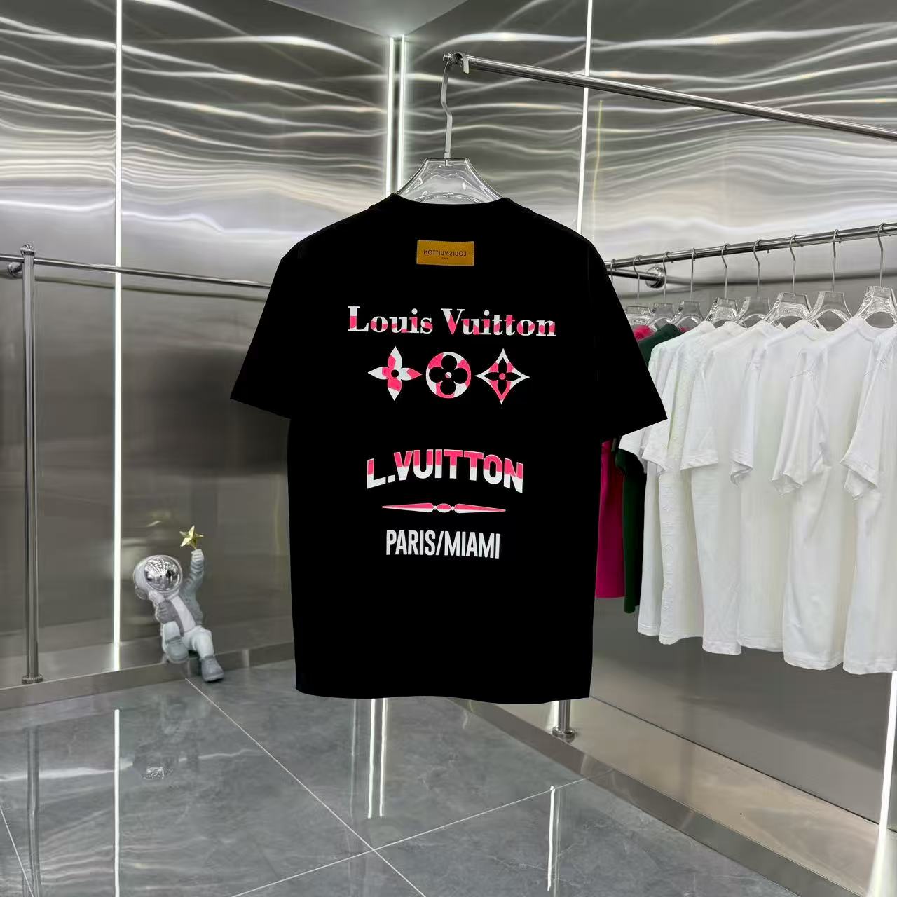 New round neck short sleeved T-shirt