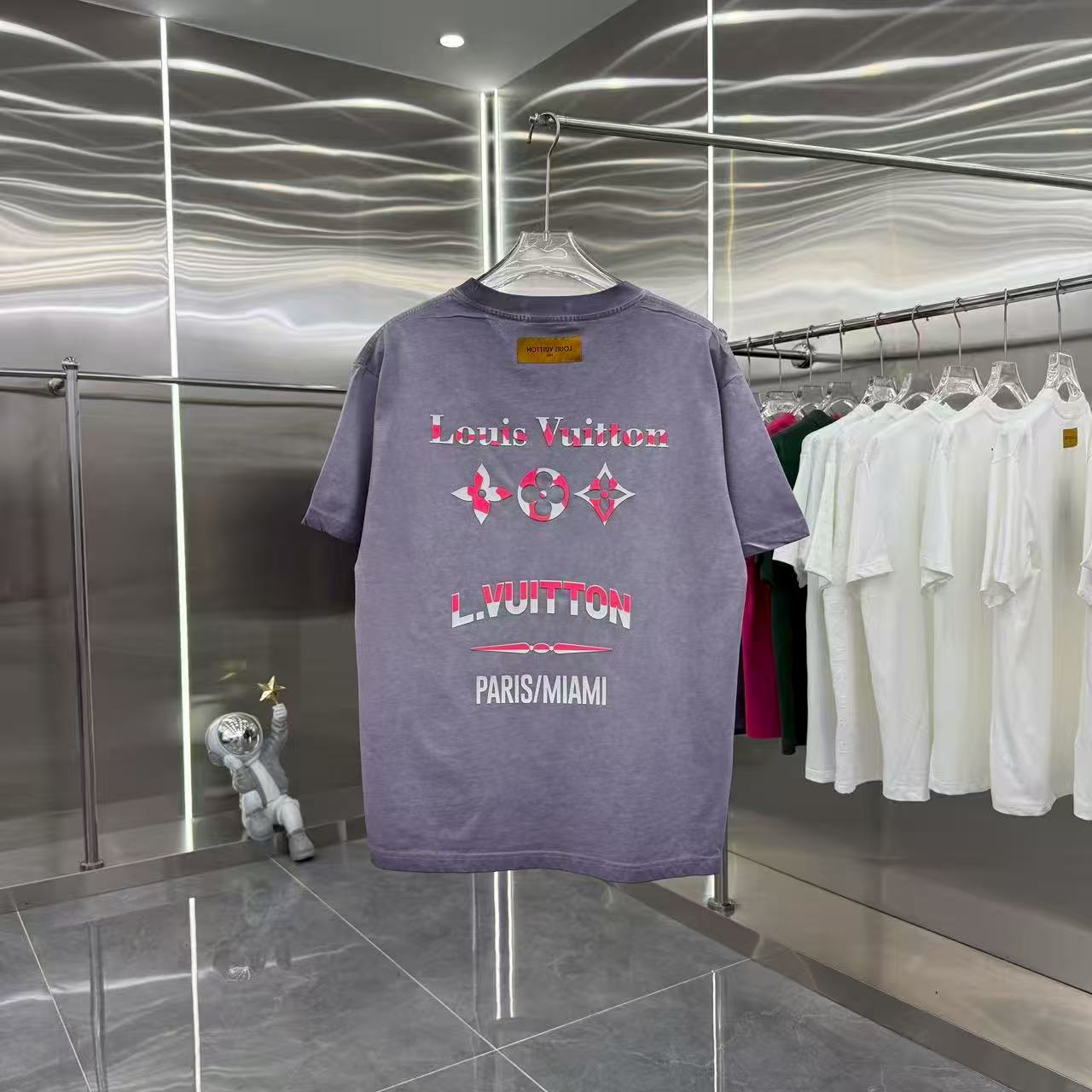 New round neck short sleeved T-shirt