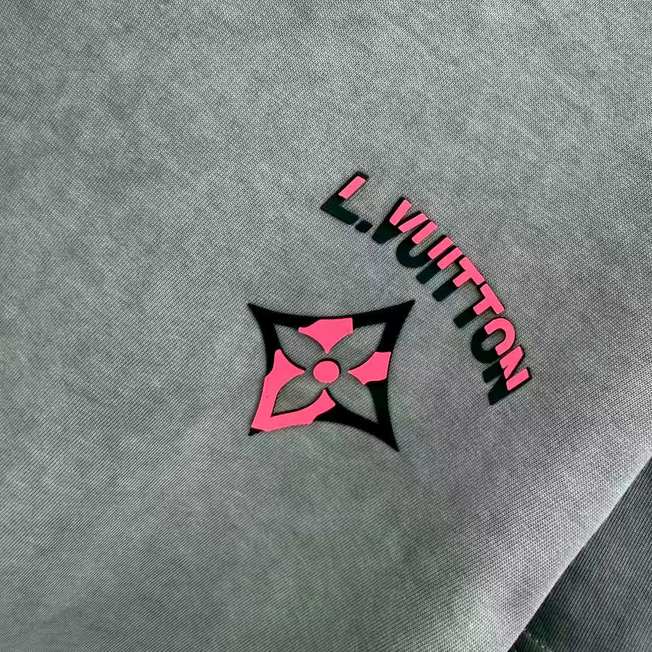 New round neck short sleeved T-shirt