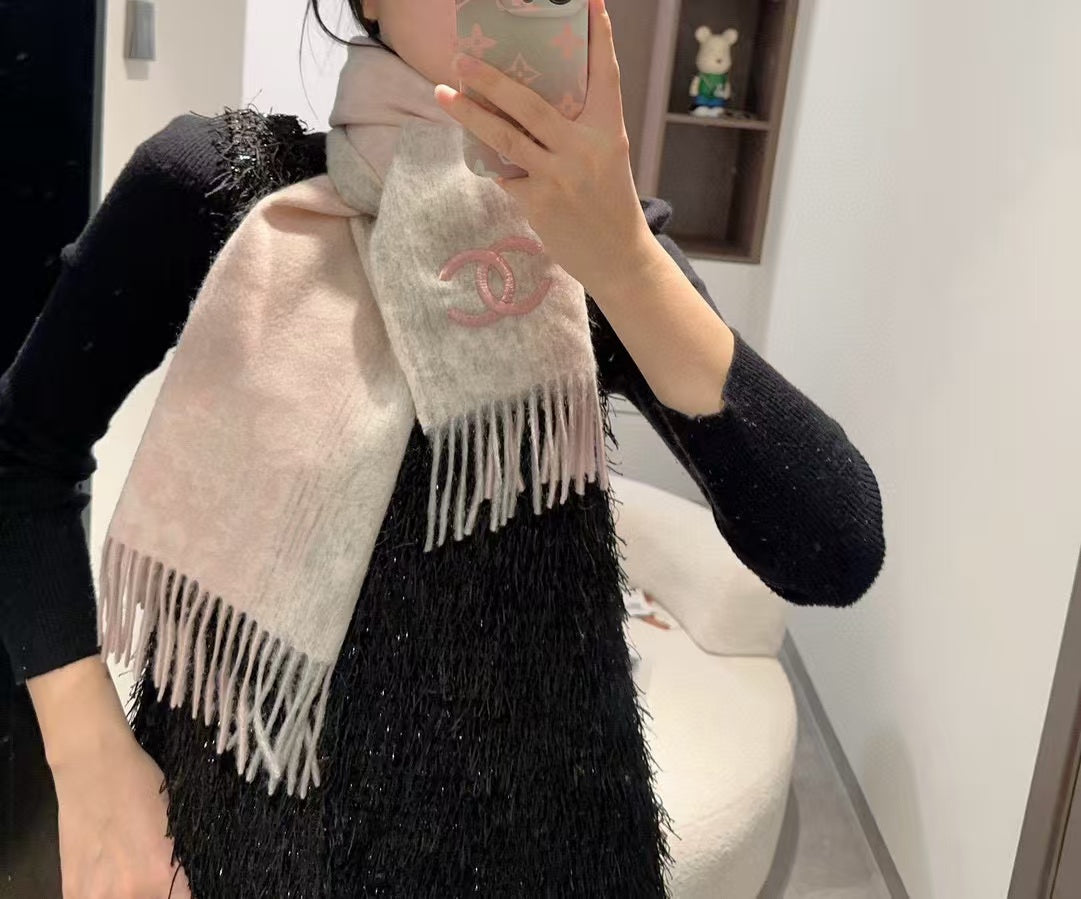 New autumn and winter scarf