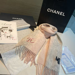 New autumn and winter scarf