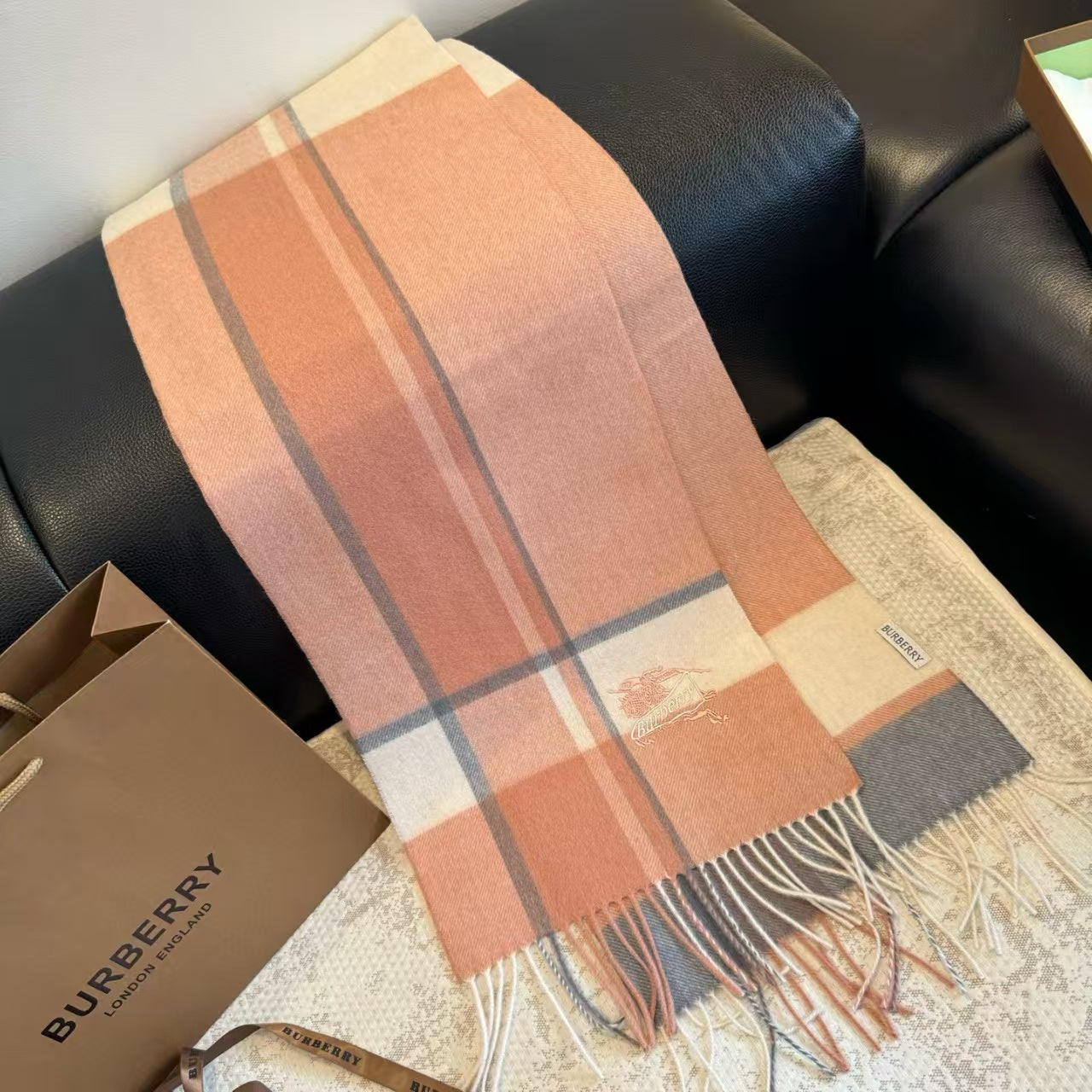 New double-sided scarf