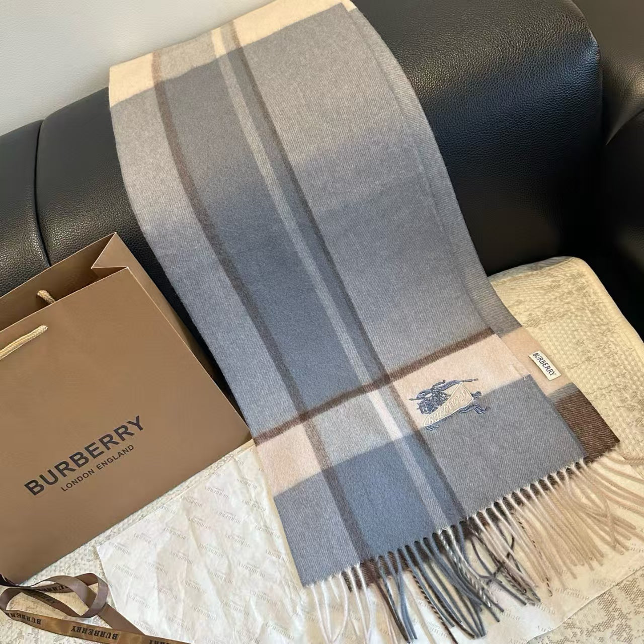 New double-sided scarf
