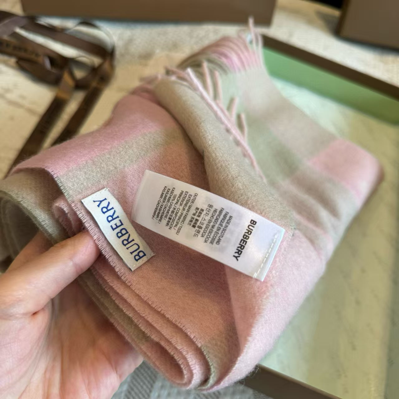 New double-sided scarf