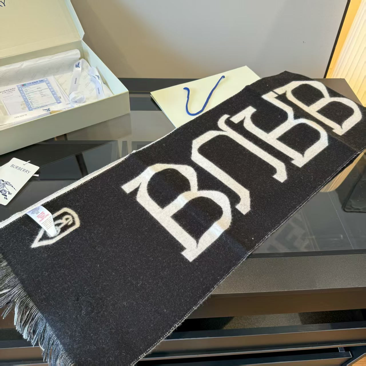 New double-sided two tone scarf
