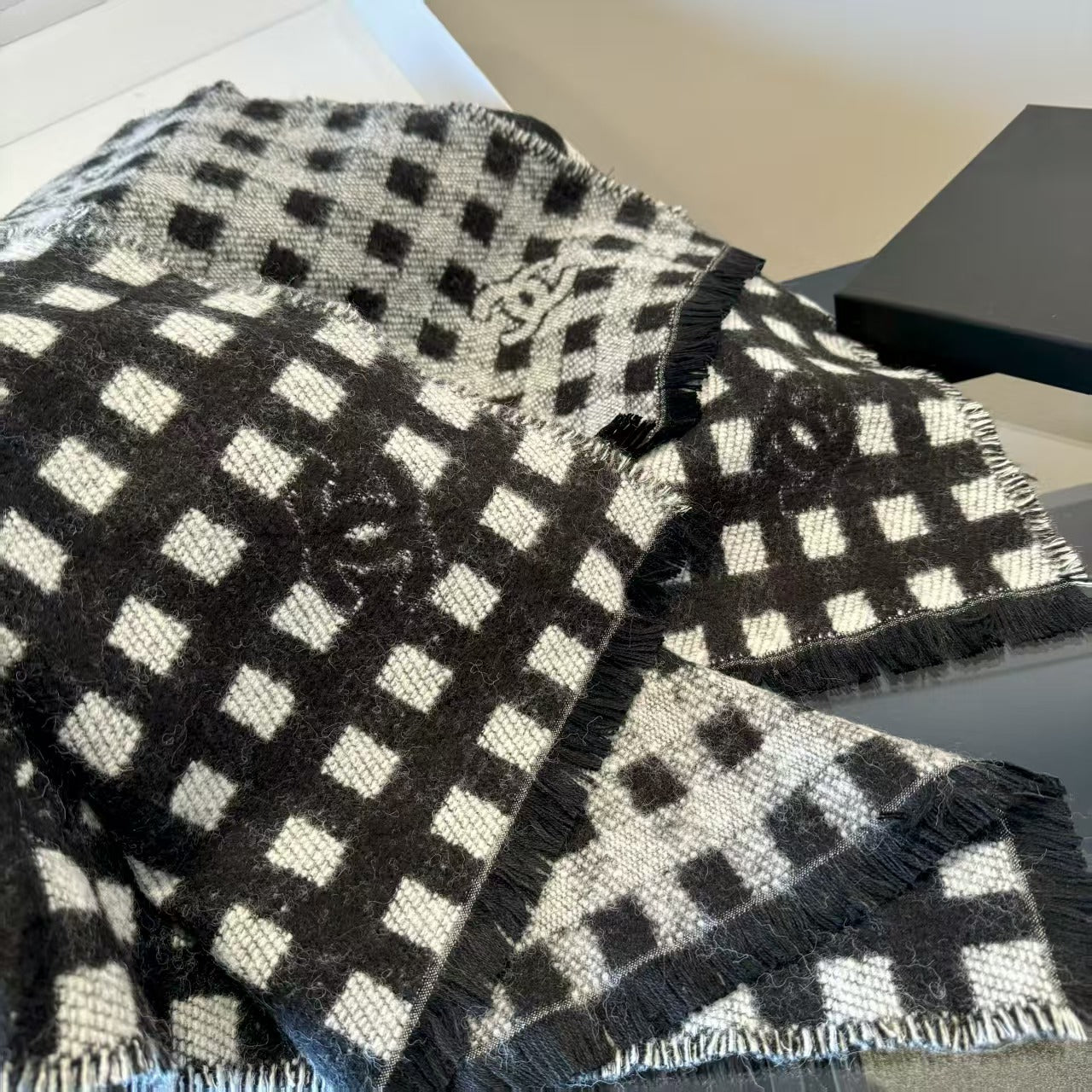 New autumn and winter scarf
