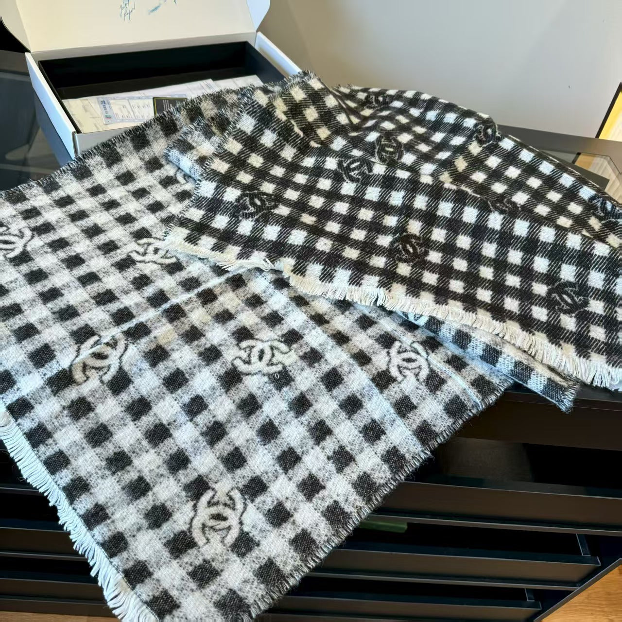 New autumn and winter scarf
