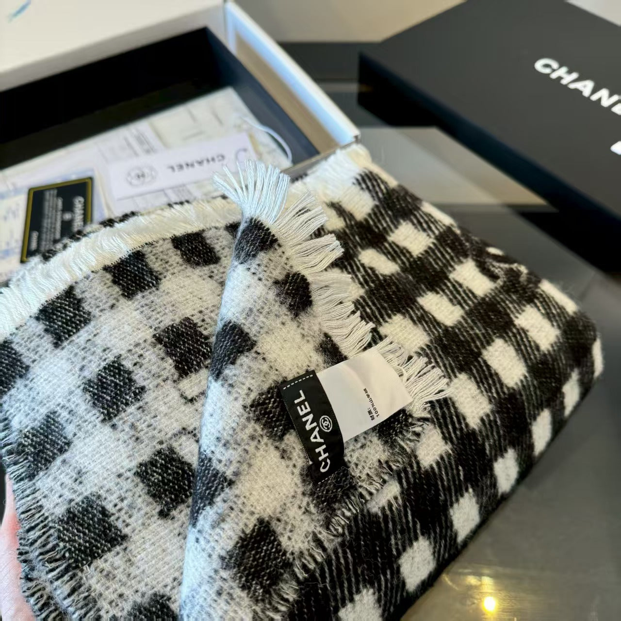 New autumn and winter scarf