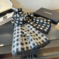New autumn and winter scarf