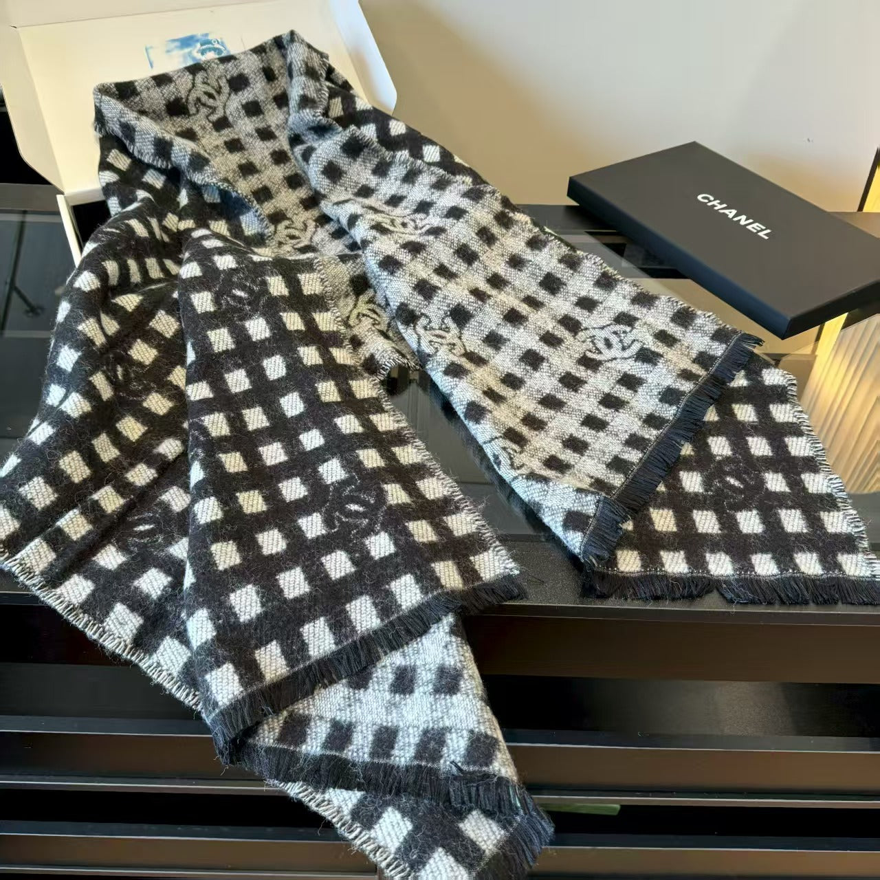New autumn and winter scarf