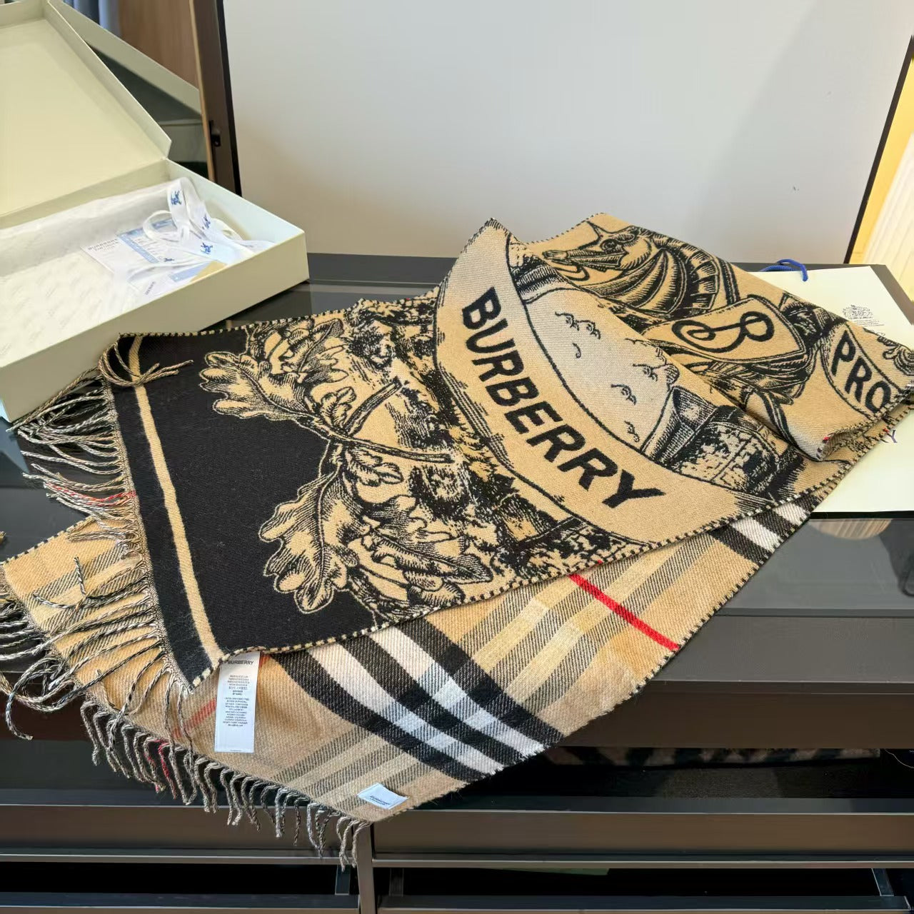 New double-sided scarf