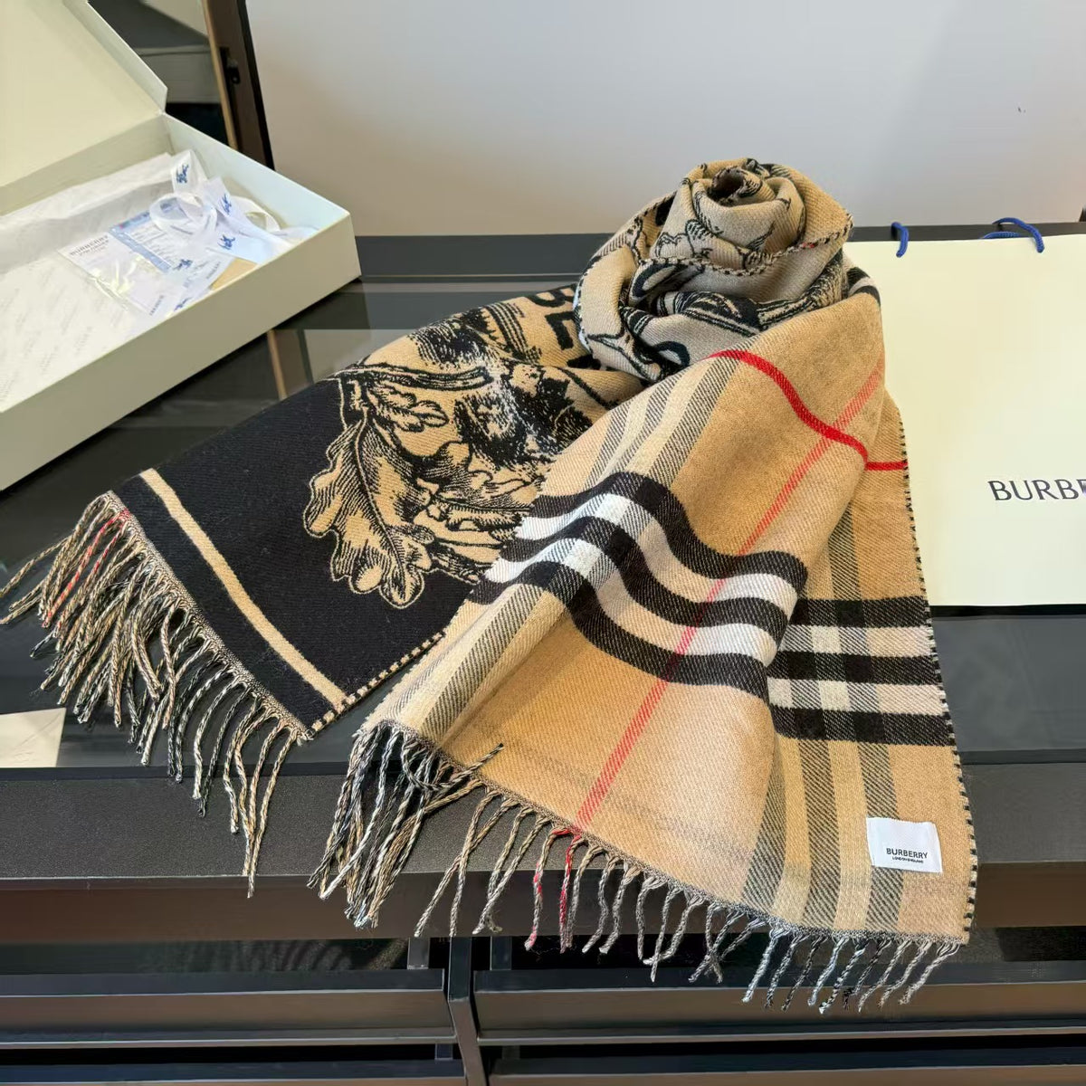 New double-sided scarf