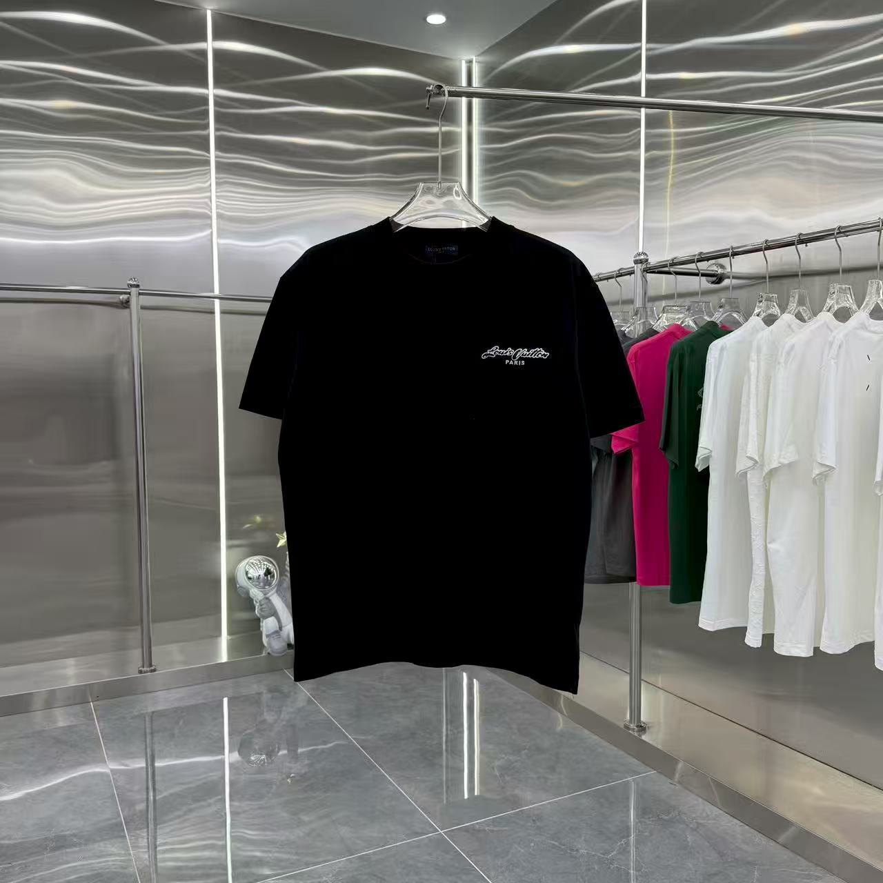 New round neck short sleeved T-shirt