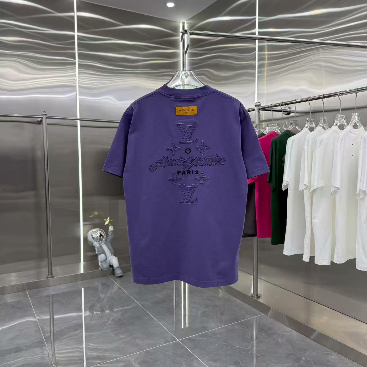 New round neck short sleeved T-shirt