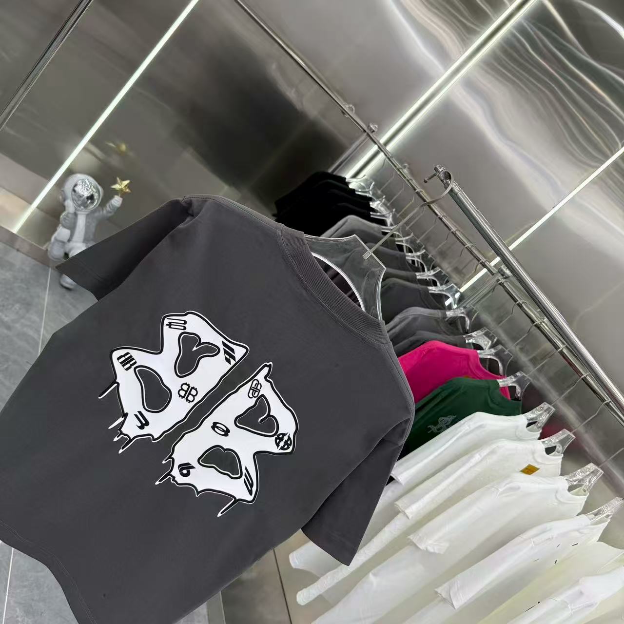 New flocking short sleeved T-shirt