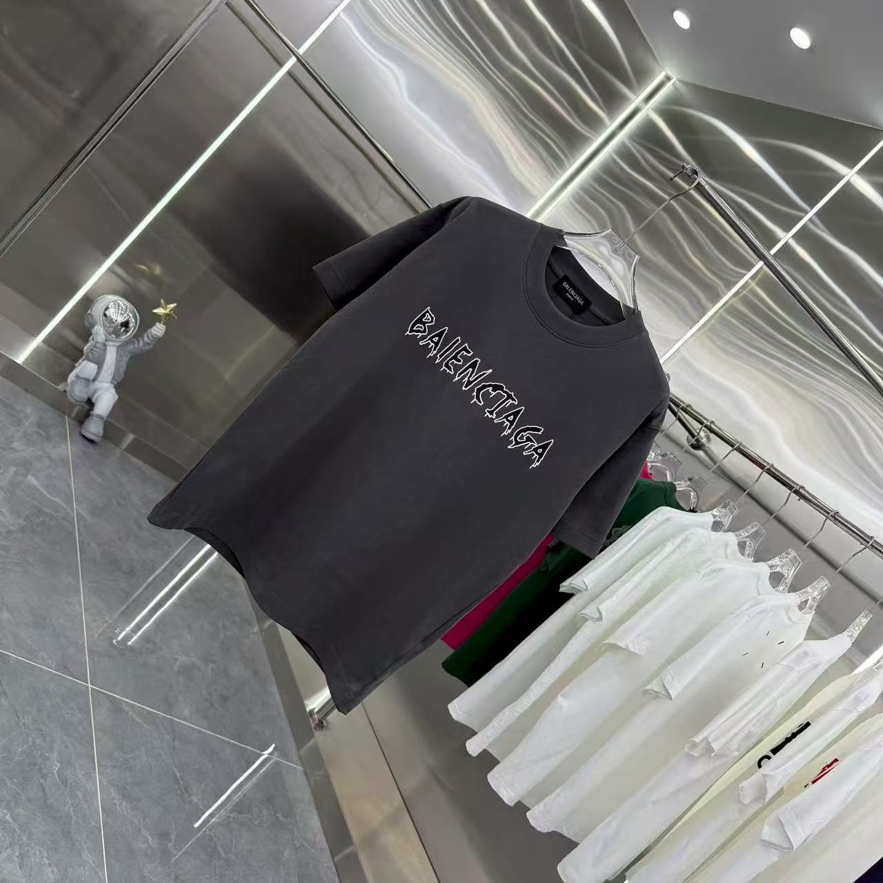 New flocking short sleeved T-shirt