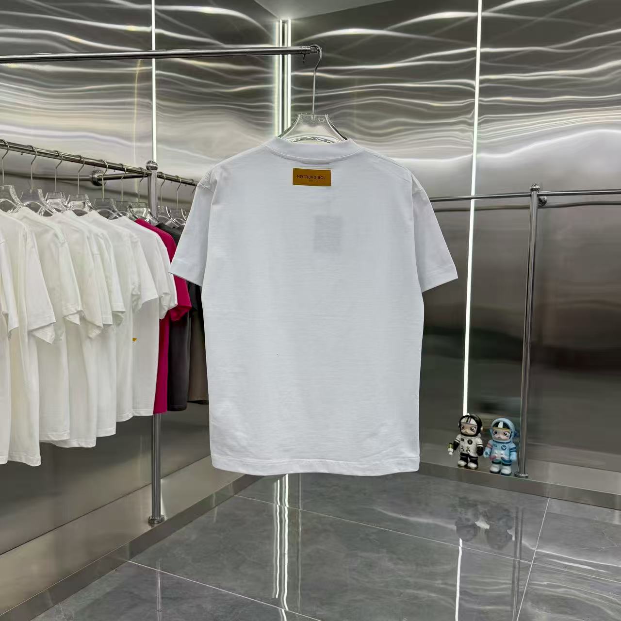 New round neck short sleeved T-shirt
