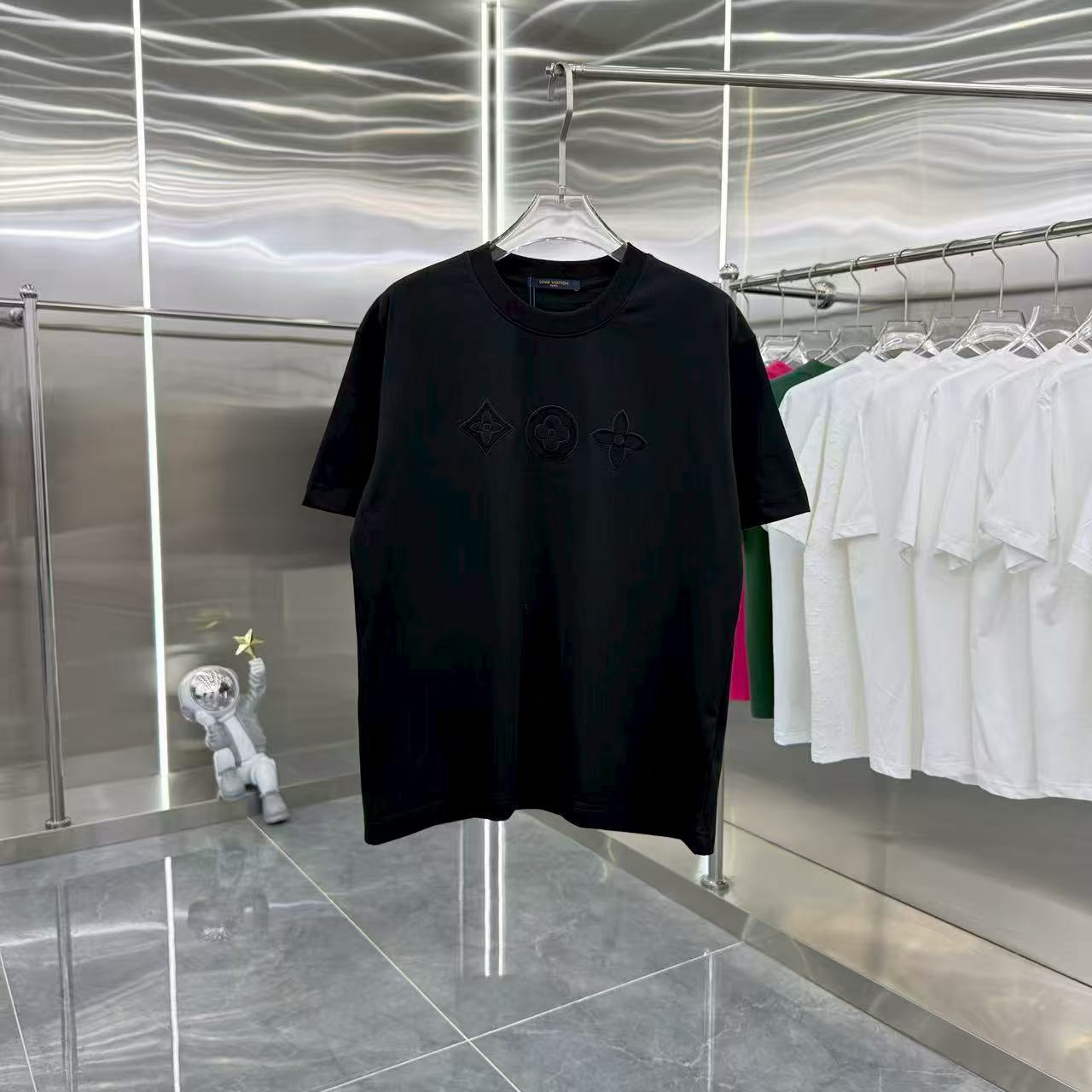 New decal short sleeved T-shirt