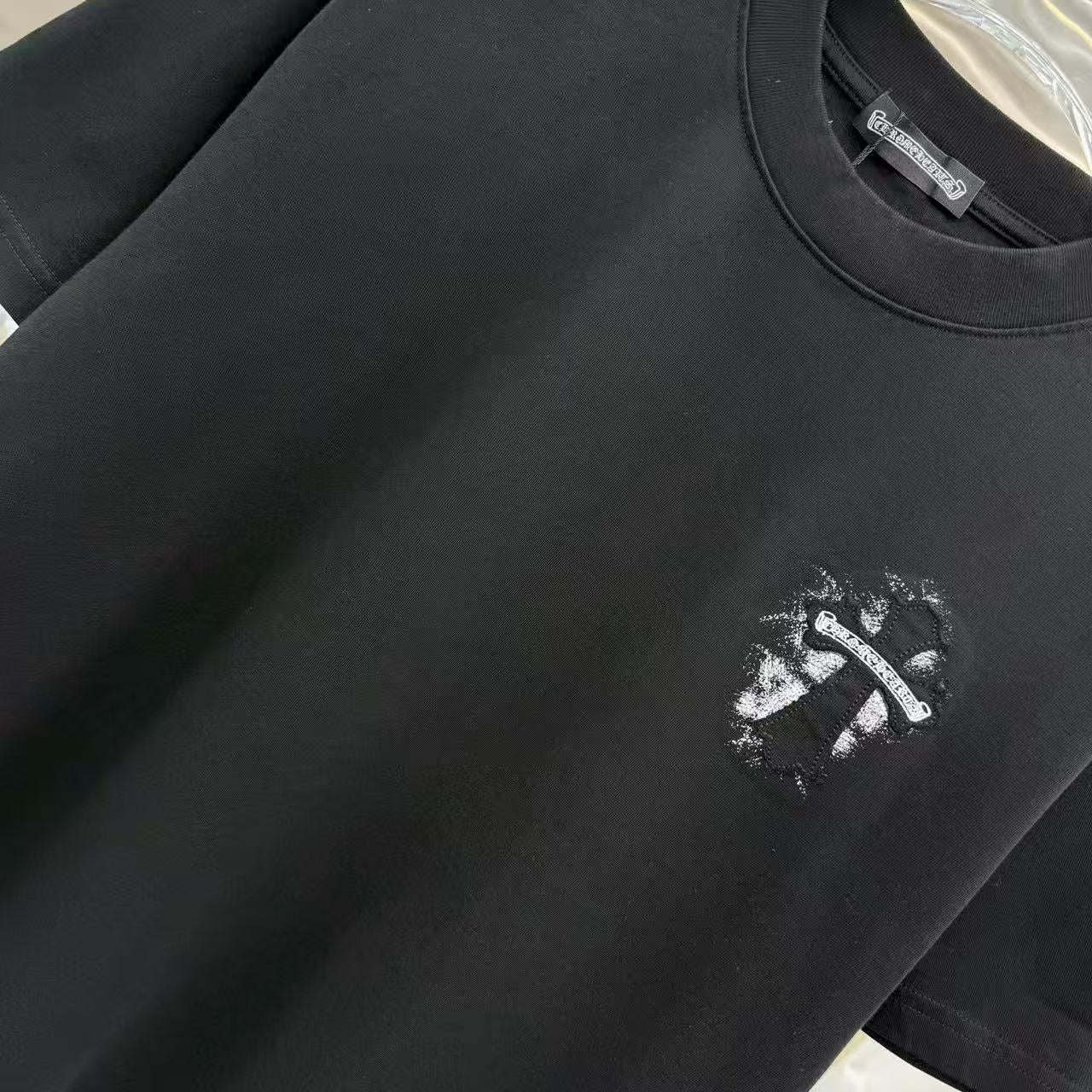 New decal short sleeved T-shirt