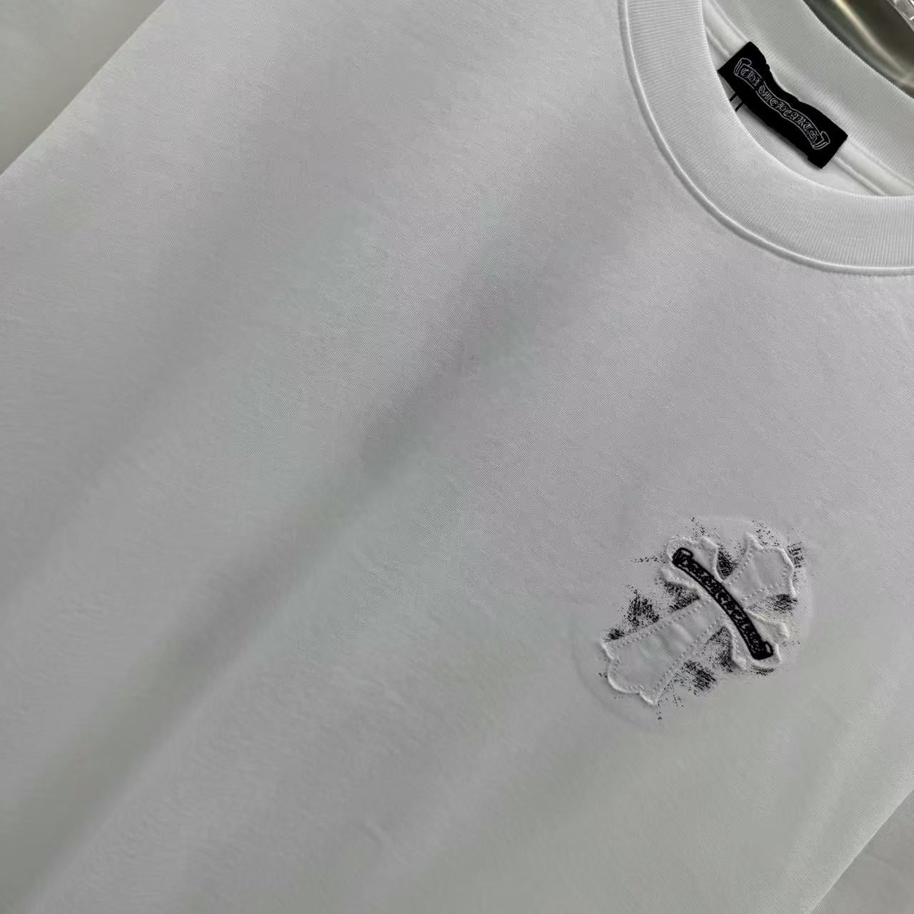 New decal short sleeved T-shirt