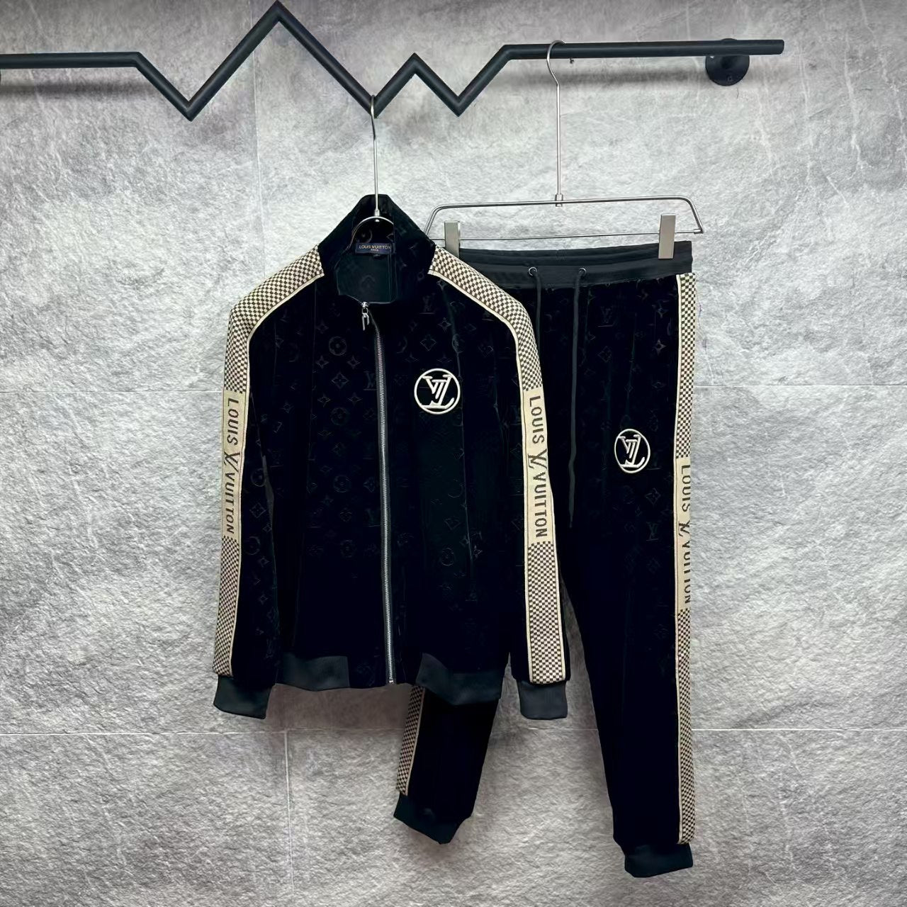 New Embroidered Full Print Set