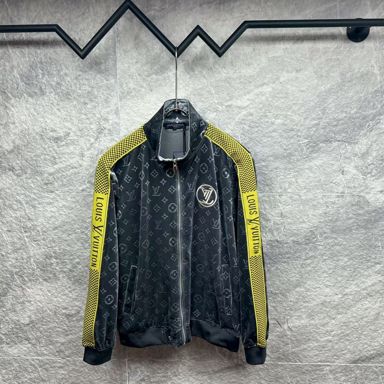 New Embroidered Full Print Set