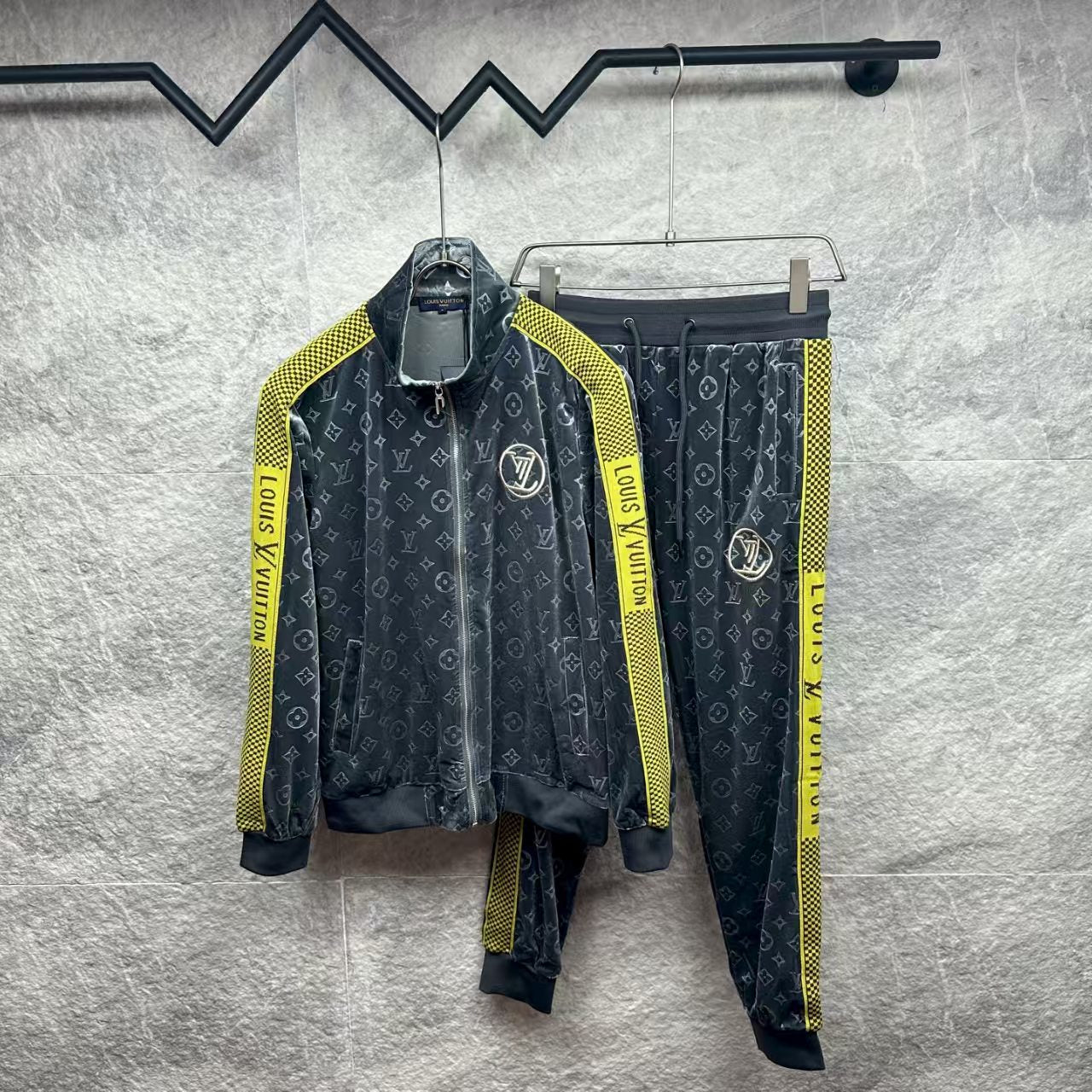 New Embroidered Full Print Set