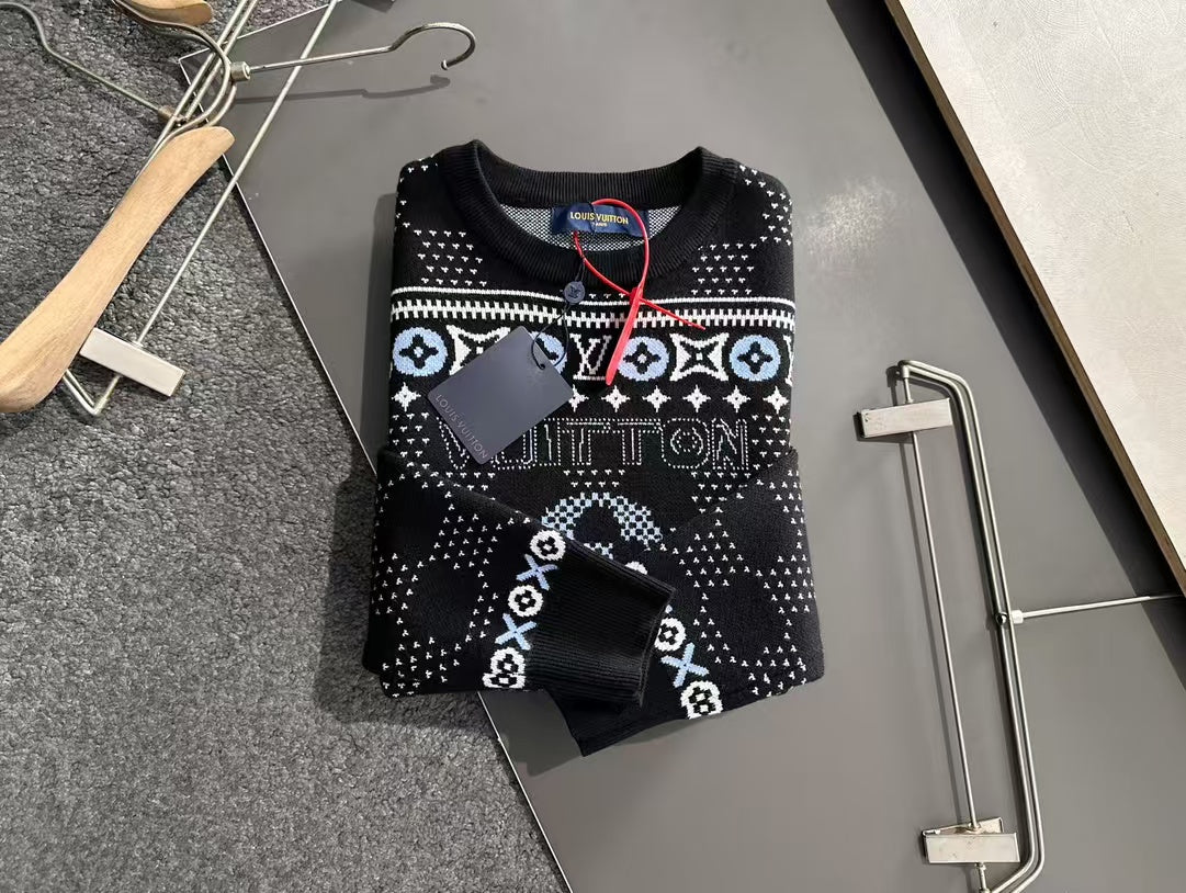 New fully printed long sleeved sweater