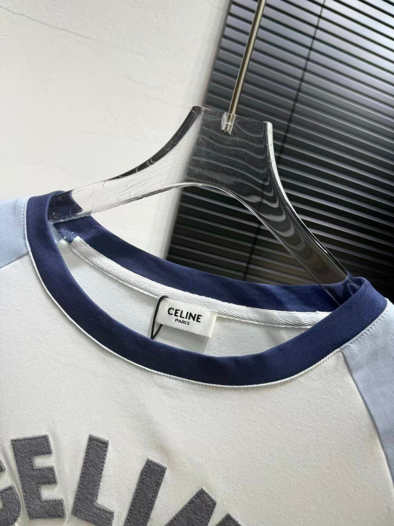 New long sleeved top