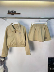 New long sleeved short jacket half skirt set