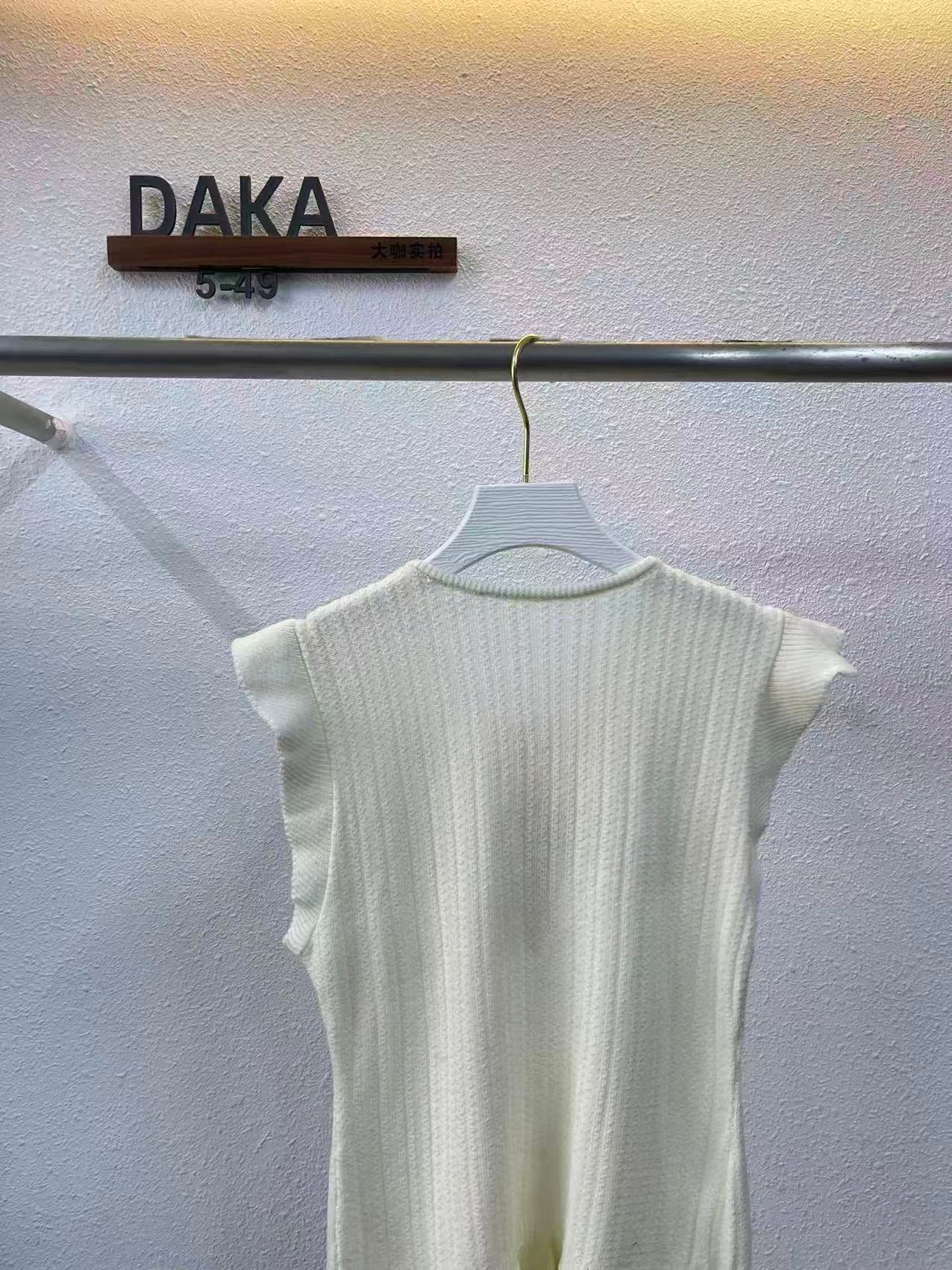New Knitted Top Short Cake Half Body Two Piece Set