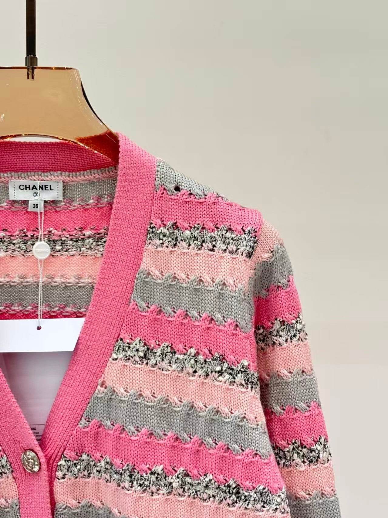 New V-neck Knitted Cardigan
