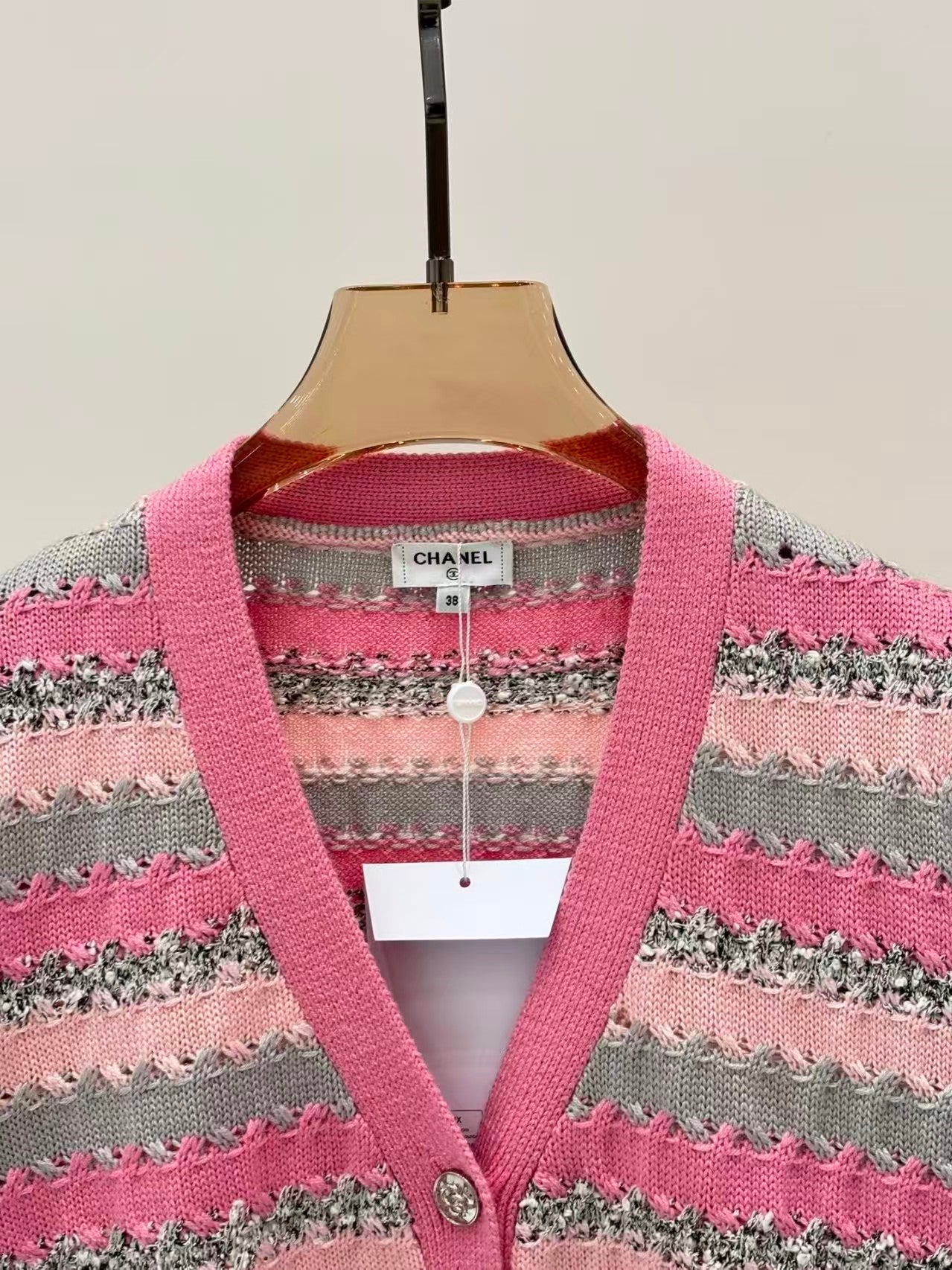 New V-neck Knitted Cardigan
