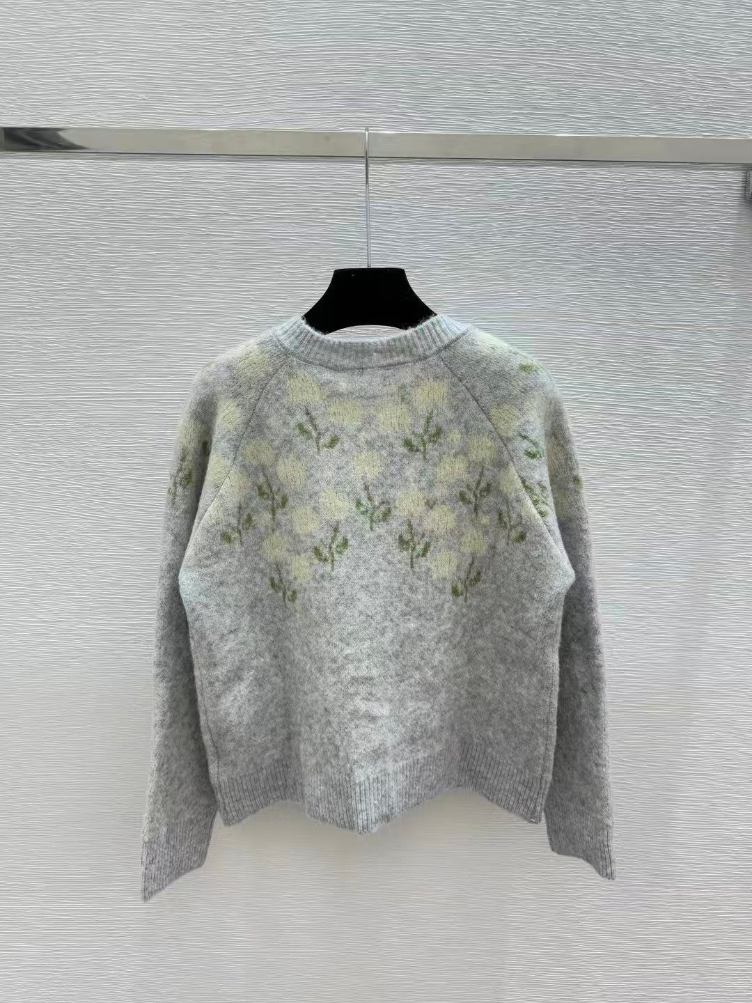 New Knitted Flower Knitted Cardigan