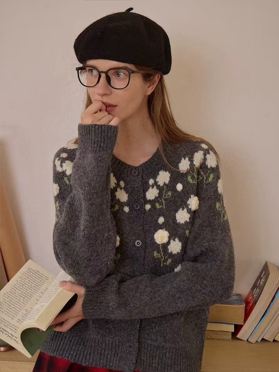 New Knitted Flower Knitted Cardigan