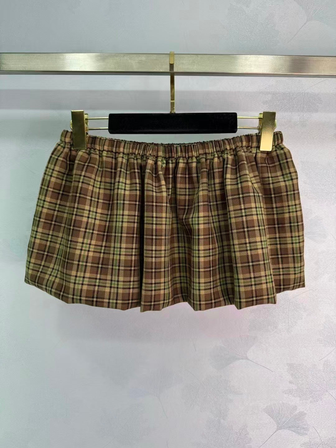 New style fluffy short skirt