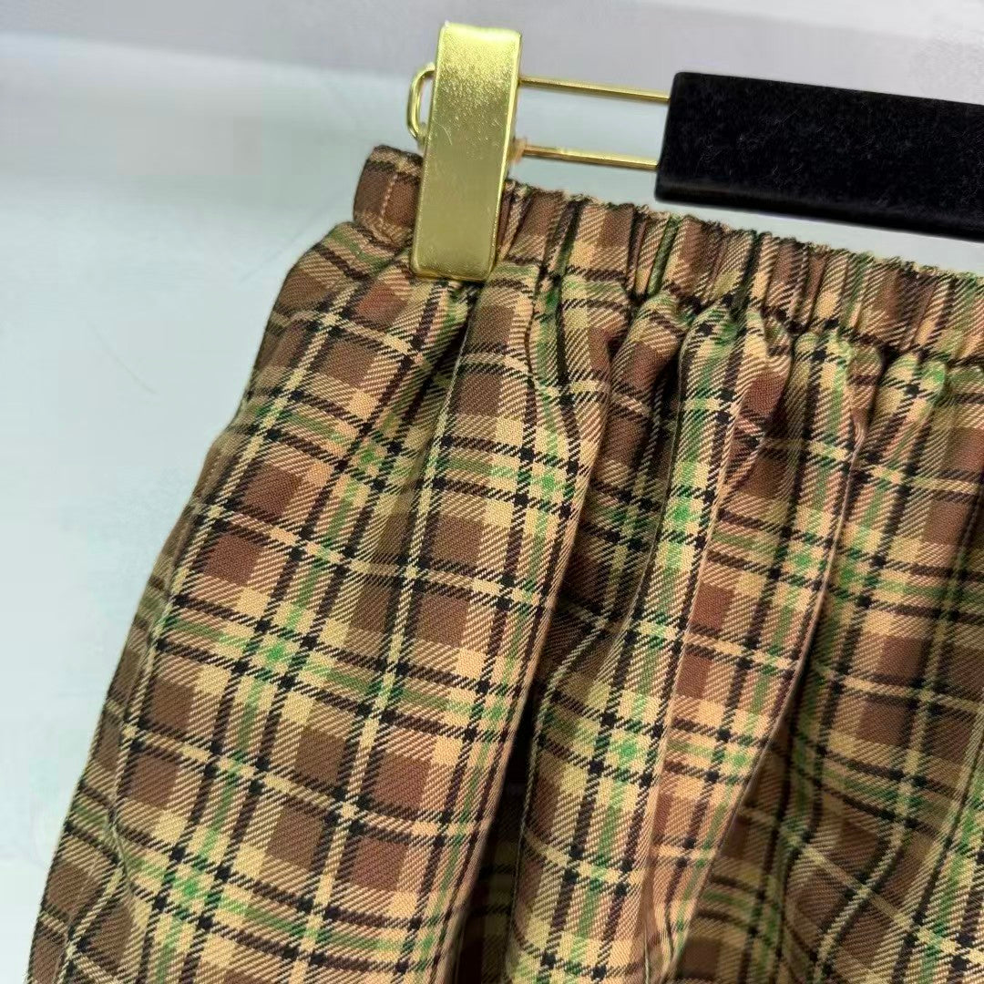 New style fluffy short skirt