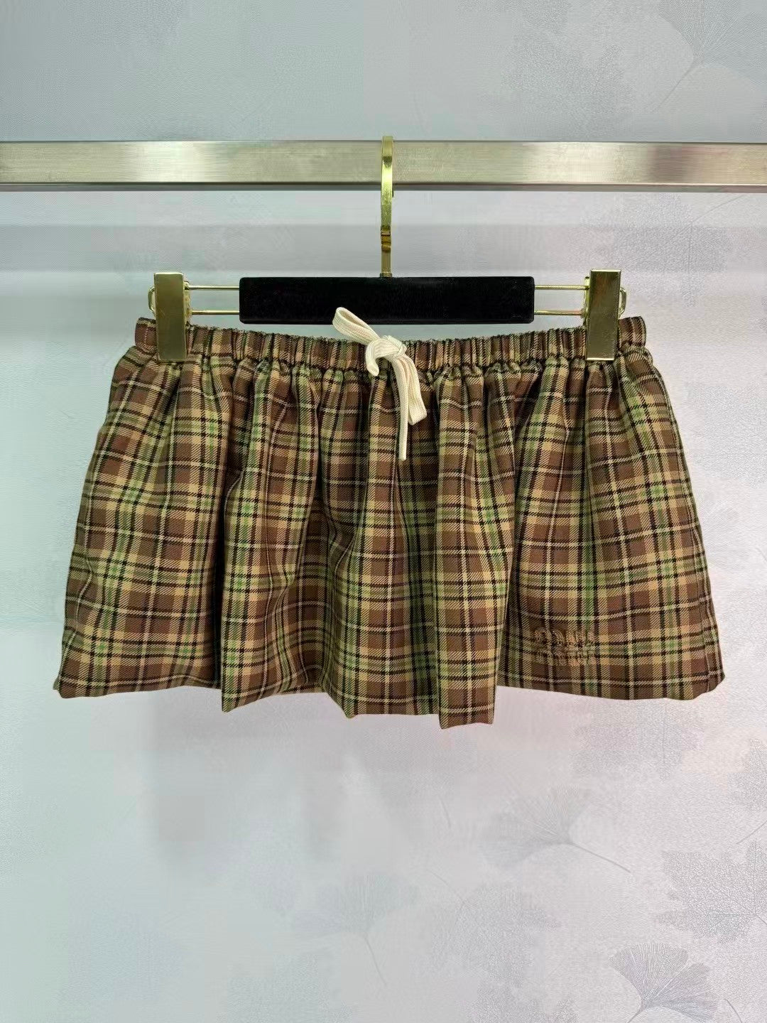 New style fluffy short skirt