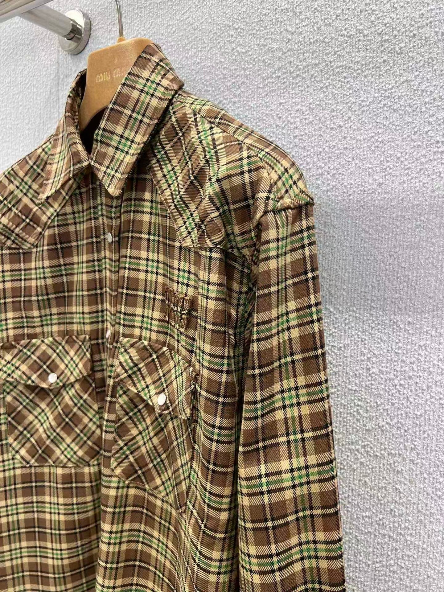 New long sleeved shirt