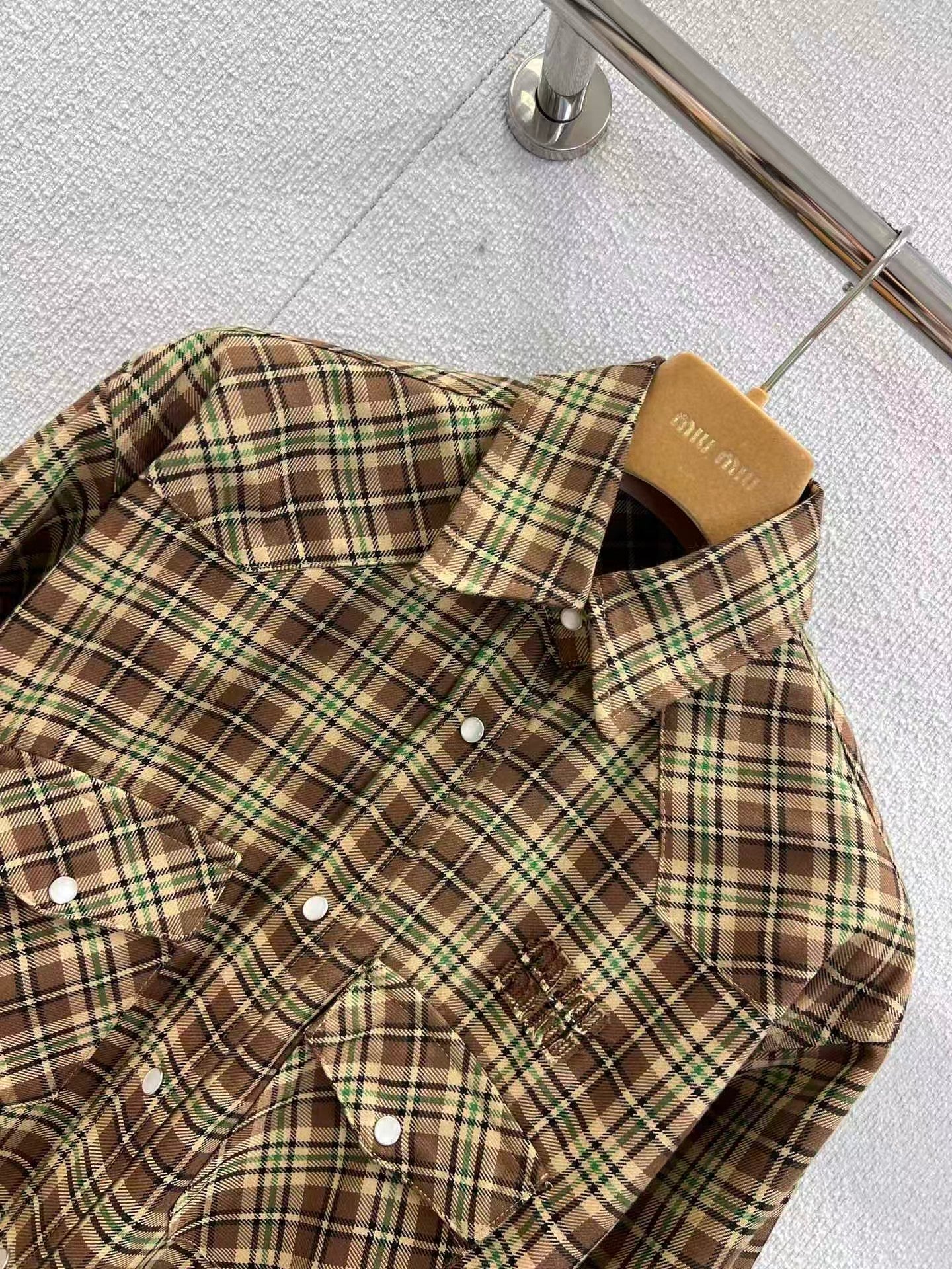 New long sleeved shirt