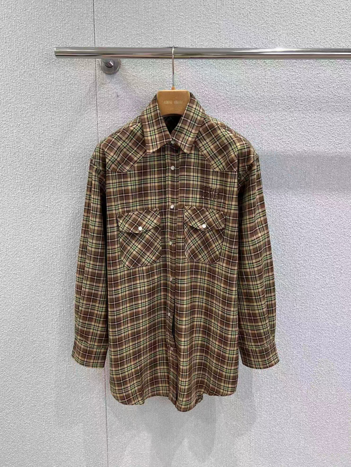 New long sleeved shirt