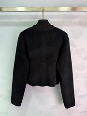 New round neck knitted item