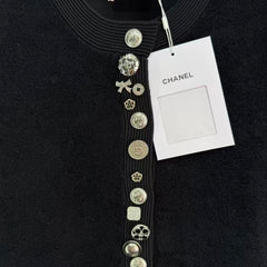New round neck knitted item