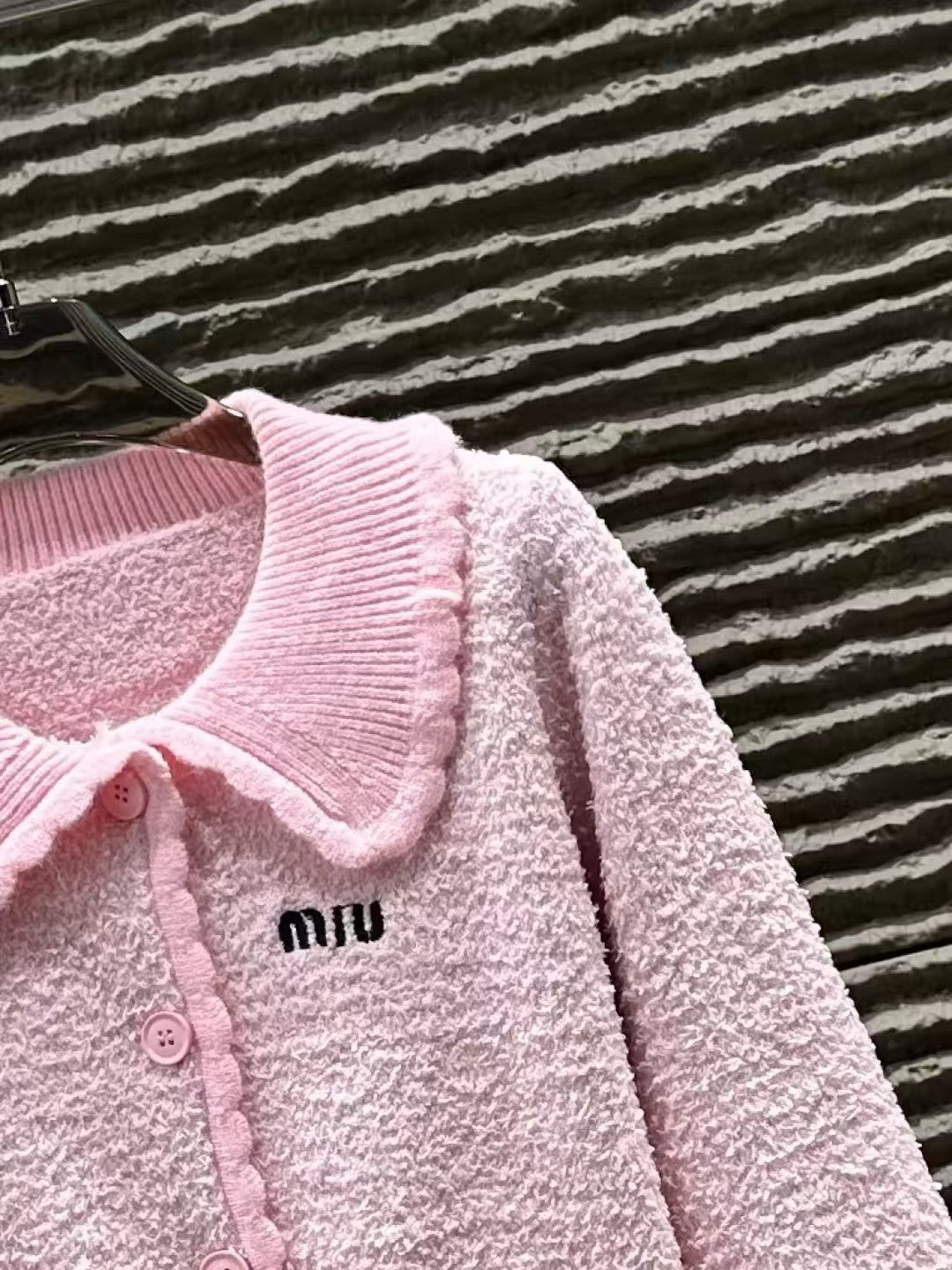 New collar knitted cardigan